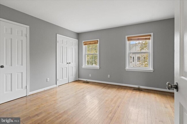 Building Photo - 441 Old Town Ct