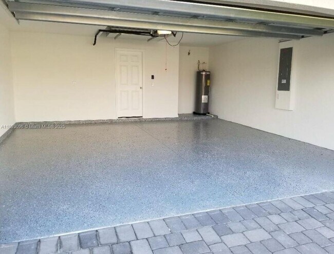 Building Photo - 414 NW 23rd Terrace