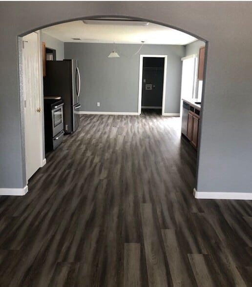 Entrance - 208 La garde St