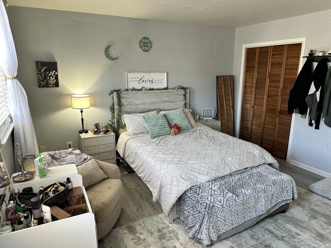 Building Photo - 213 Mahogany Dr