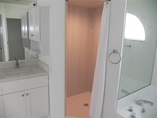 Building Photo - 23167 Turnbull Ave