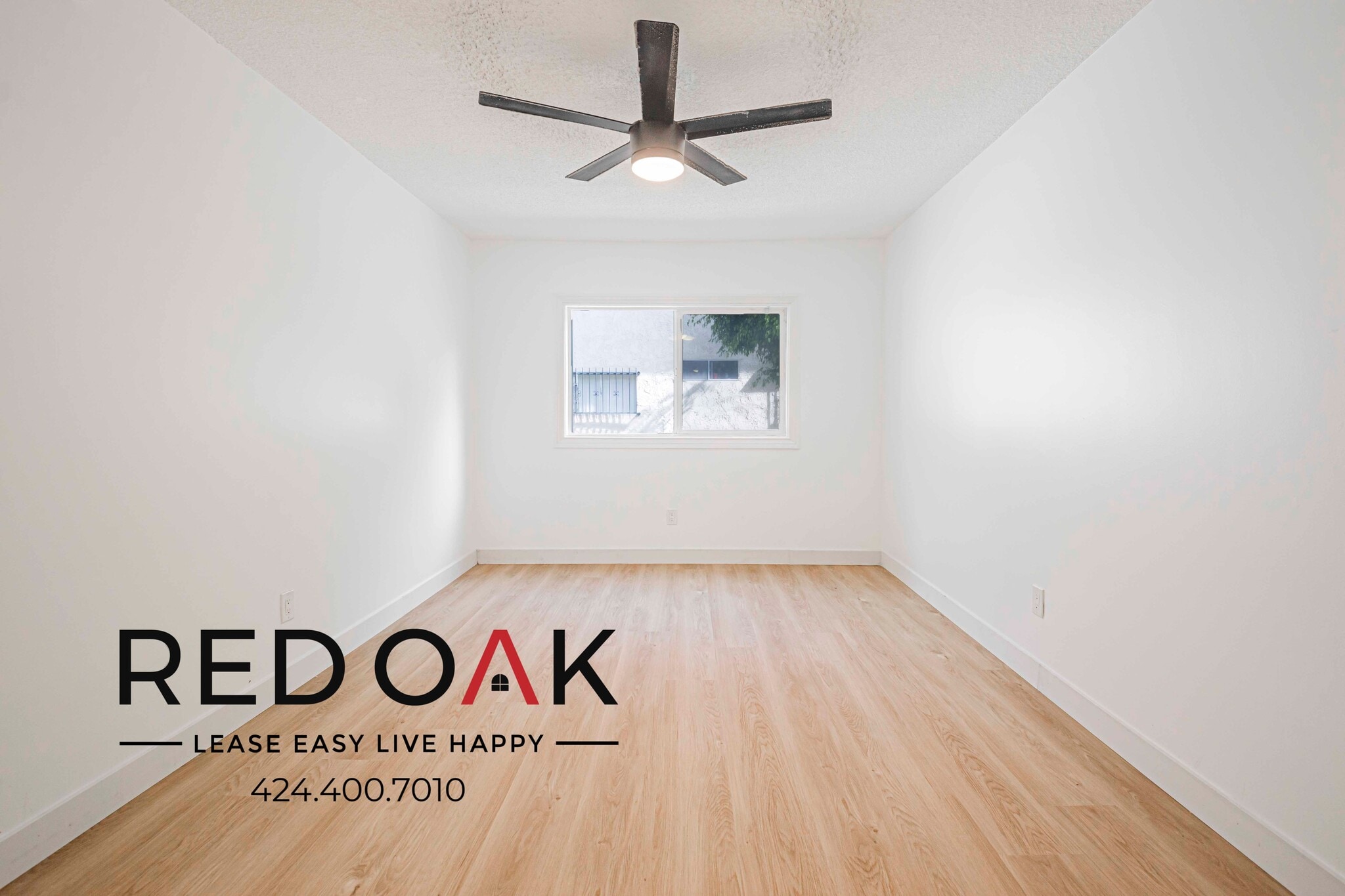 Building Photo - 1800 W Glencrest Ave