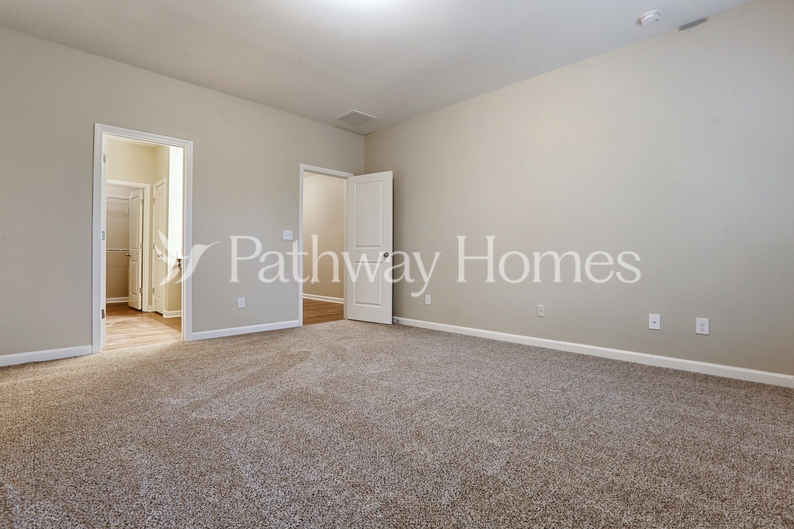 Building Photo - 3509 Mica Cir SE