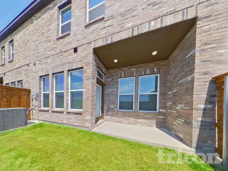 Building Photo - 5492 Granite Trl