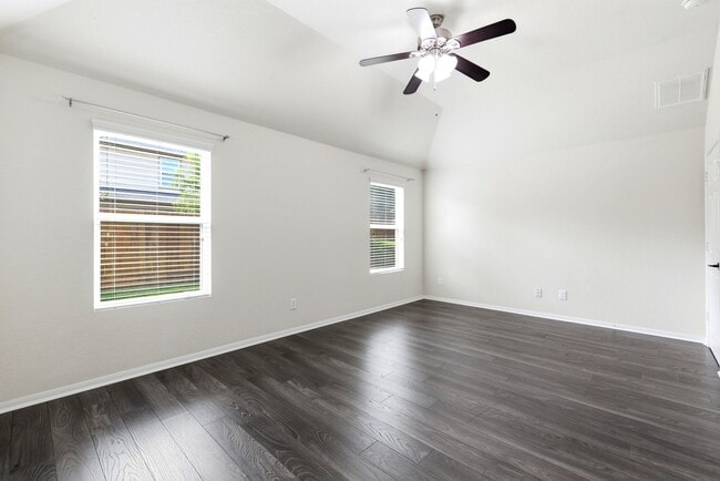Building Photo - 15002 Miller Meadows Ln