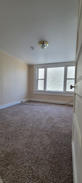 2nd Floor bedroom 2 - 1632 W Gibson St