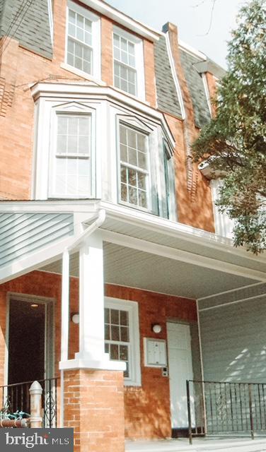 Building Photo - 5035 Walton Ave