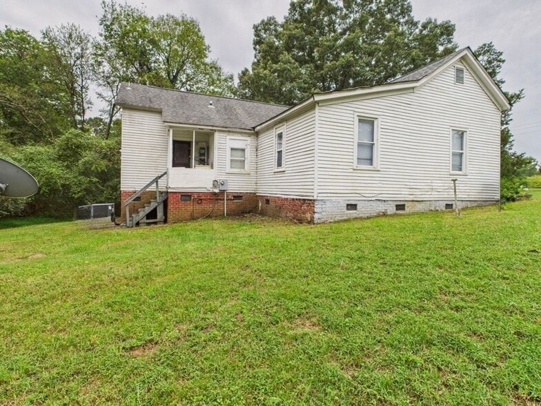 Building Photo - 404 Beech St