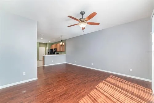 Building Photo - Beautiful 2 Bedroom 2.5 Bath Townhome loca...