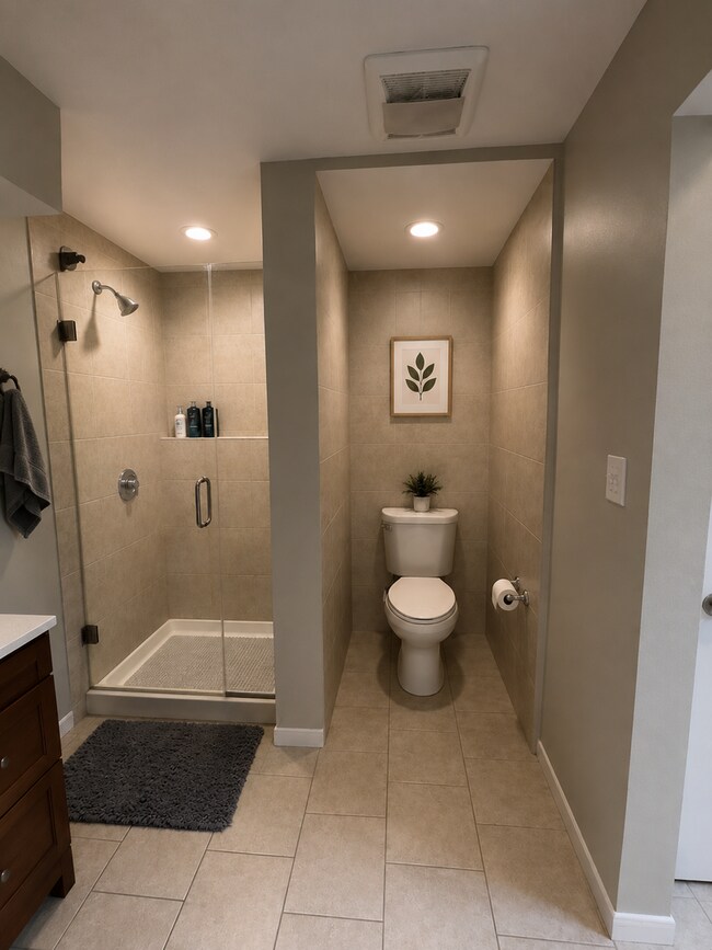 Building Photo - 2013 W Division