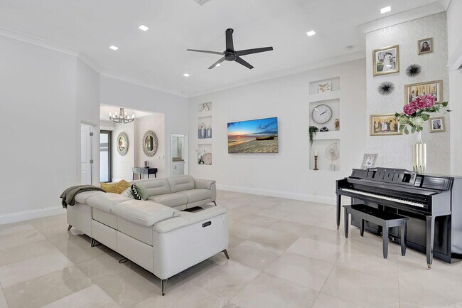 Building Photo - 10099 Canoe Brook Cir