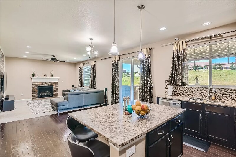 Building Photo - 26059 E Davies Dr