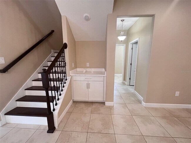 Building Photo - 15150 Evergreen Oak Loop