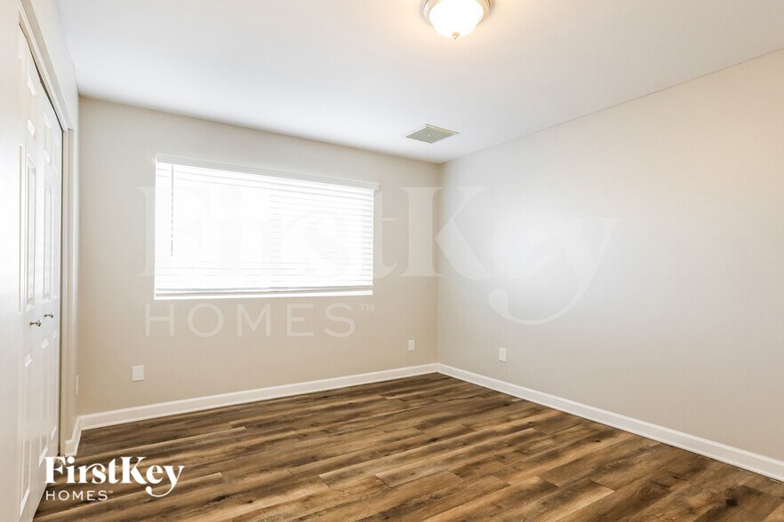 Building Photo - 4845 W Las Palmaritas Dr