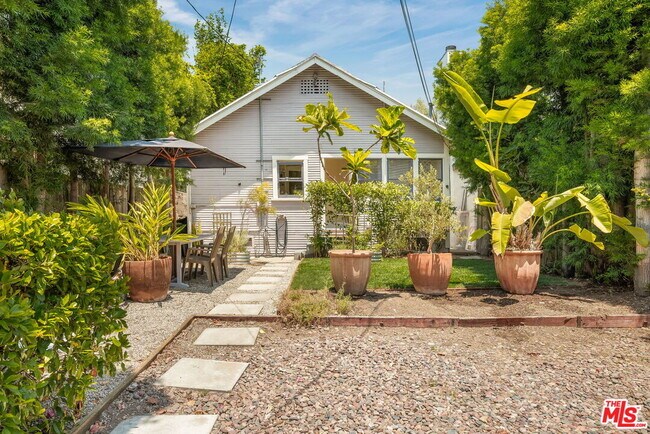 Building Photo - 532 Altair Pl