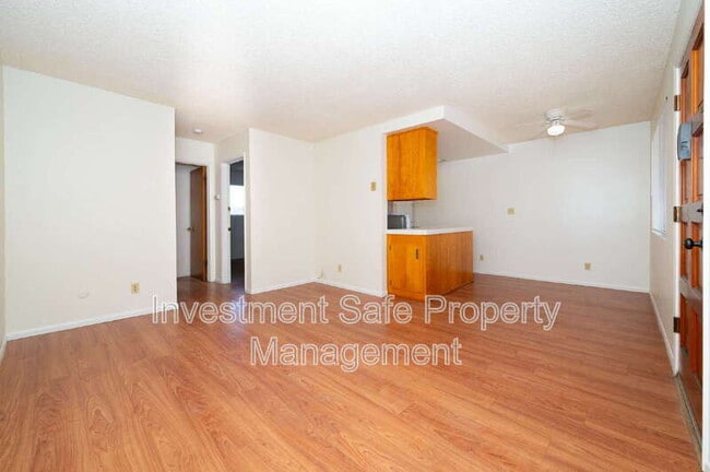 Building Photo - 226 G. St.