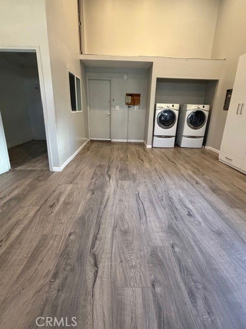 Building Photo - 2122 Marshallfield Ln