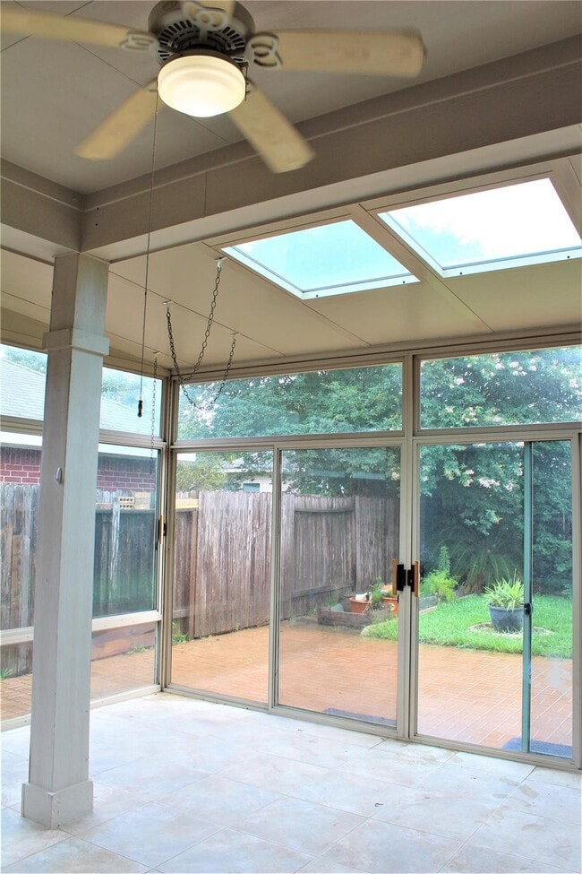 Building Photo - 3010 Calvert Crossing Ct