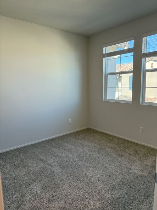 Building Photo - 40451 Melrose Dr