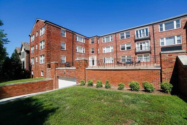 Building Photo - Moorlands Neighborhood in Clayton!