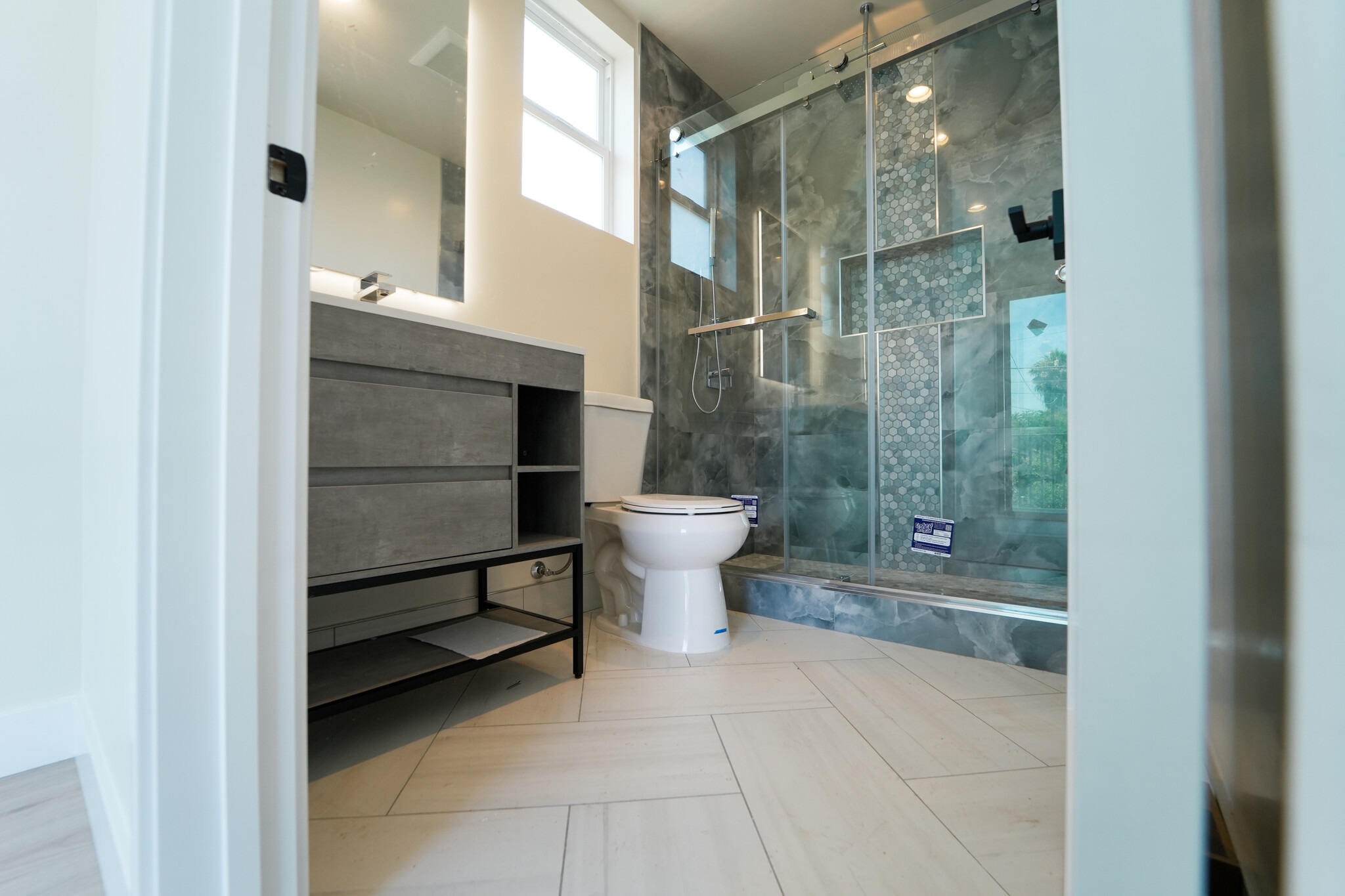 Building Photo - 630 N Juniper St