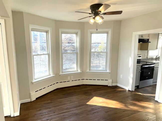 Dining Room - 15 W Wayne Ter