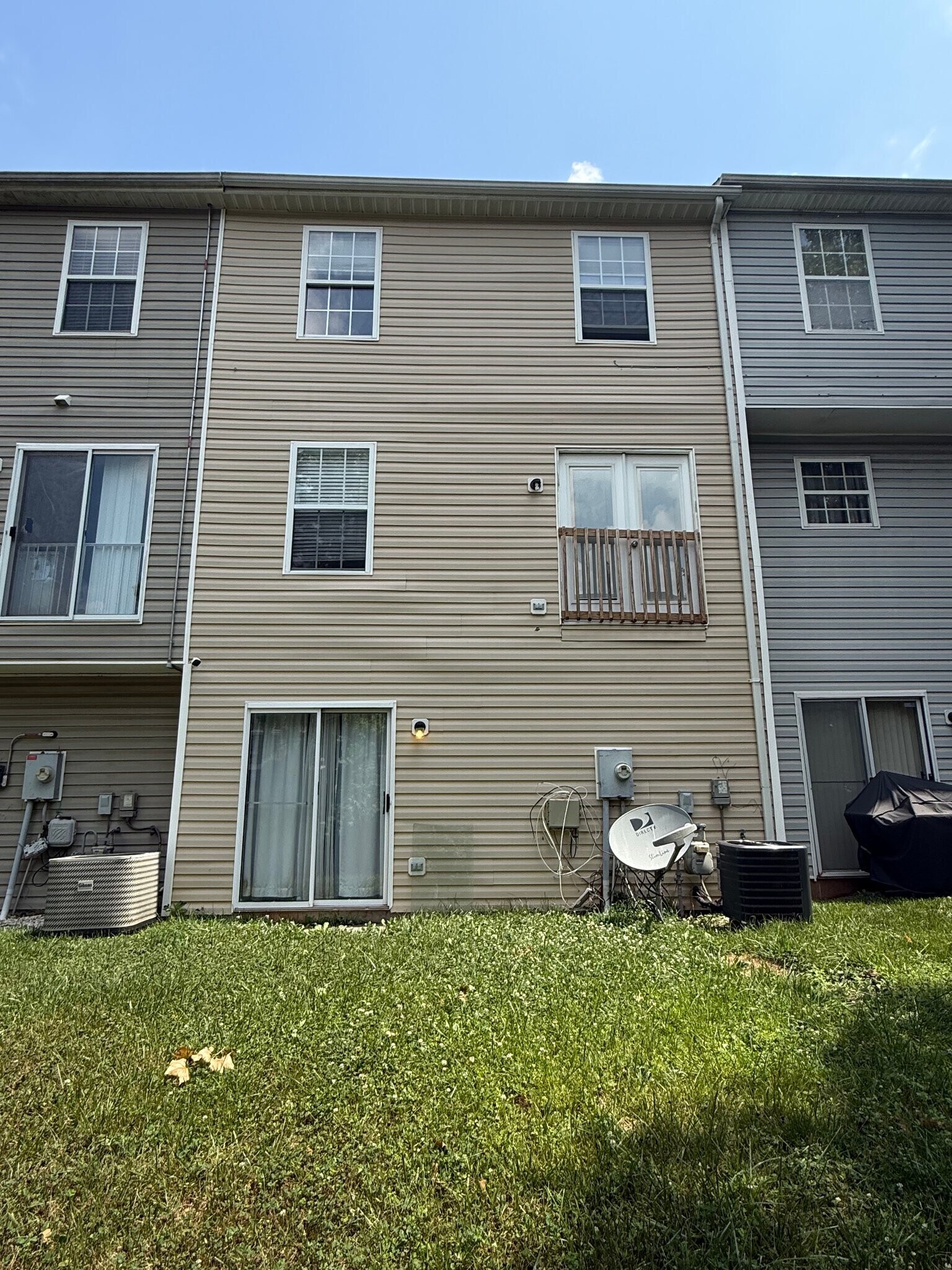 Building Photo - 9903 Cranapple Ct