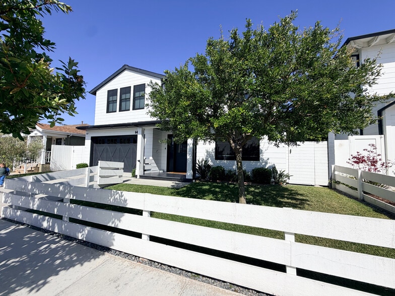 Building Photo - 1400 Manzanita Ln