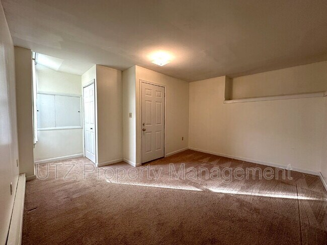 Building Photo - 4234 Hanover Pike