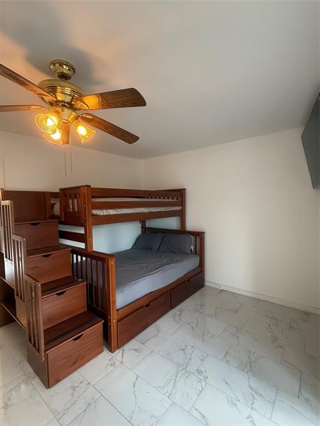 Building Photo - 203 Tilford J