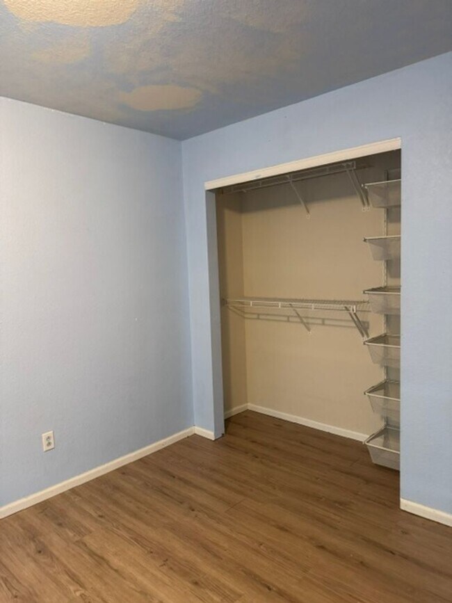 Building Photo - Beautiful 4 Bedroom Home Available in Thornton