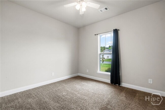 Building Photo - 211 Crosswinds Dr