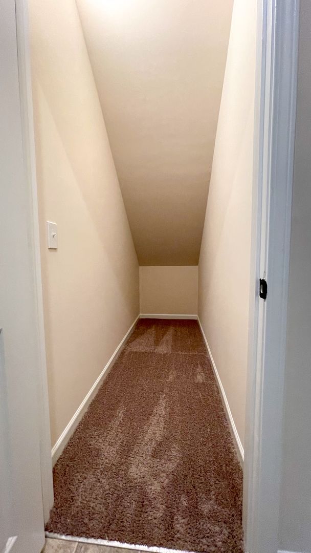 Building Photo - Beautiful home featuring 4 Bedrooms, 3 Full Baths, Flex Space/Office located in the highly sought...