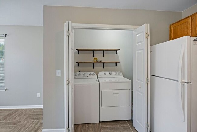 Building Photo - 2066 Central Ave