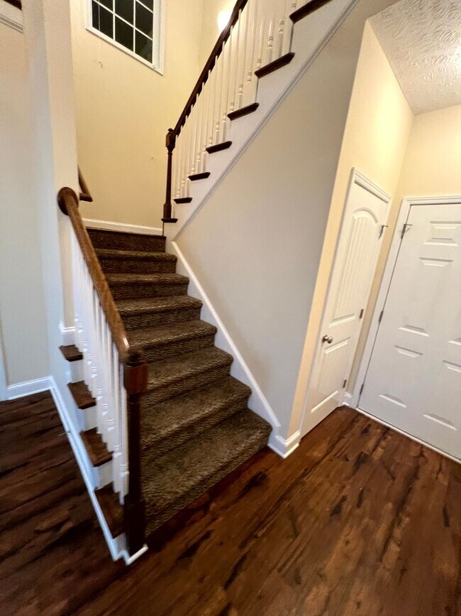 Building Photo - 2458 Market Hill Dr