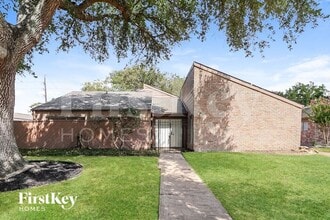 Building Photo - 7311 Las Brisas Dr