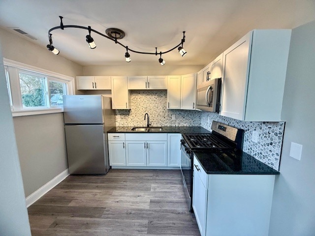 Building Photo - 2517 E 22nd Pl