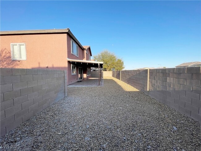 Building Photo - 605 Sonoran Heights Ave