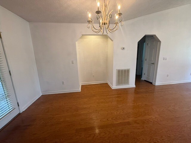 Building Photo - 1740 Country Meadows Dr