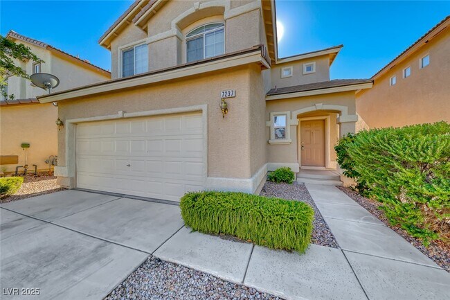 Building Photo - 7237 Twin Maples Ct