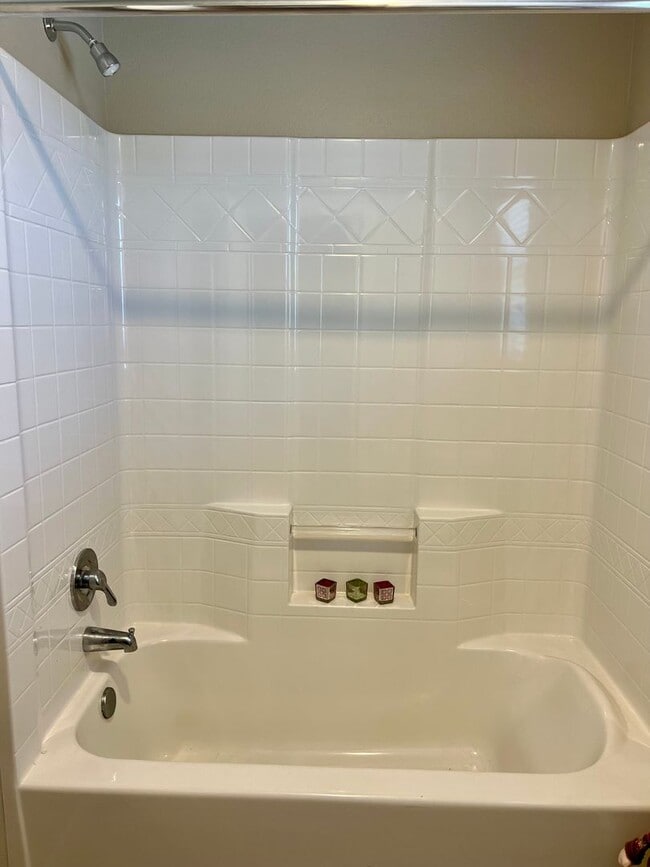 Building Photo - Stunning 3-Bed, 2.5-Bath Home Near Clovis ...