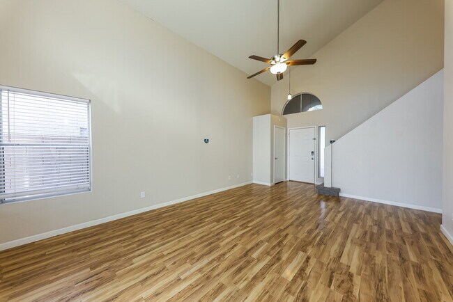 Building Photo - 20835 N 2nd Ave