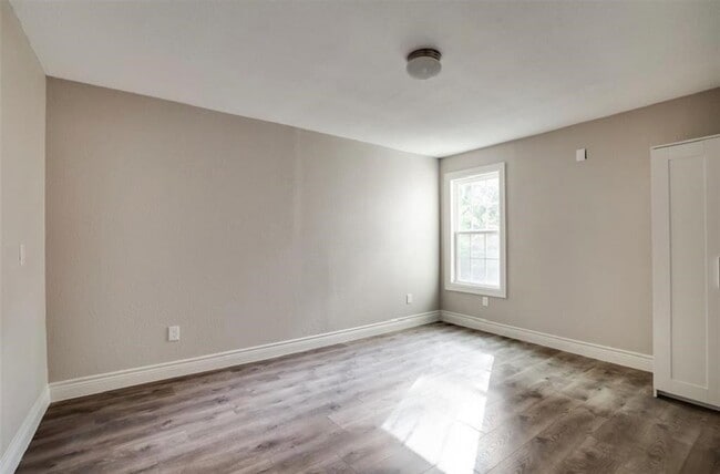 Building Photo - 7135 Avenue C