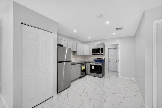 Building Photo - 3255 Avenue J
