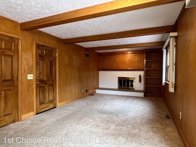 Building Photo - 3 br, 2.5 bath House - 1600 Hillside Drive