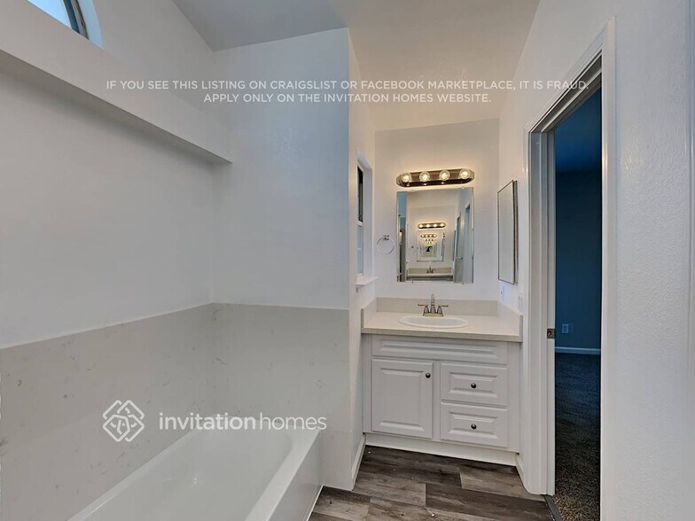 Building Photo - 8346 Oakenshield Cir