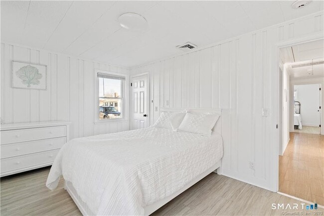 Building Photo - 8 Bel Aire Manor