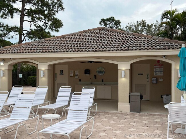 Building Photo - 9312 World Cup Way