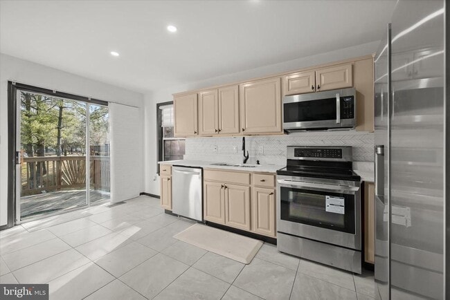 Building Photo - 10626 Fitzgibbon Ct