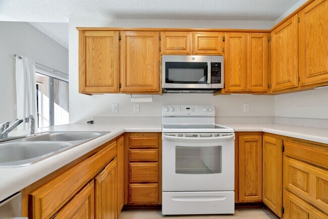 Building Photo - Beautiful 3-bedroom 2 bath Home in Bella Vista!